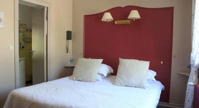 Auberge le Luberon, Забронировать Хостел Хостелы Апт, Хостел