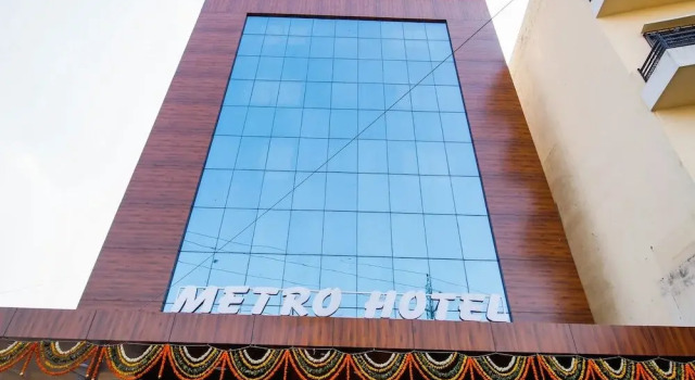 Metro By OYO Rooms