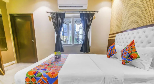 FabExpress Luxor, Boek Hotel Hotels in Jādabpur met parkeren, Parkeren