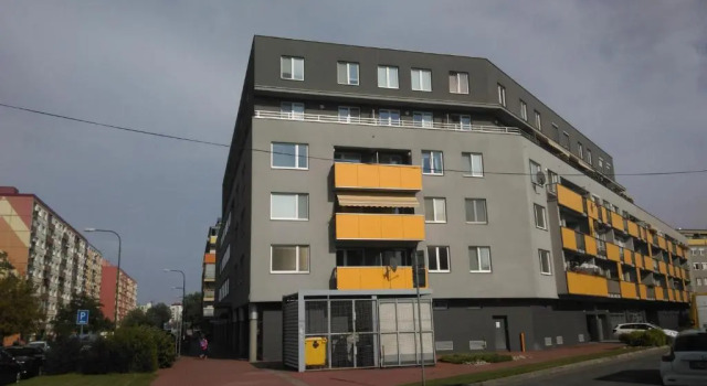 Austrian Business CENTRUM Ufo Einsteinova, Забронировать Отель Отели Petrzalka с парковкой, Парковка