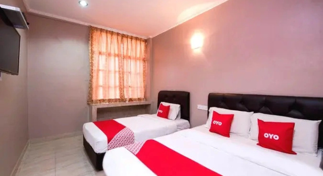 Двухместный люкс Hotel O Rg Motel