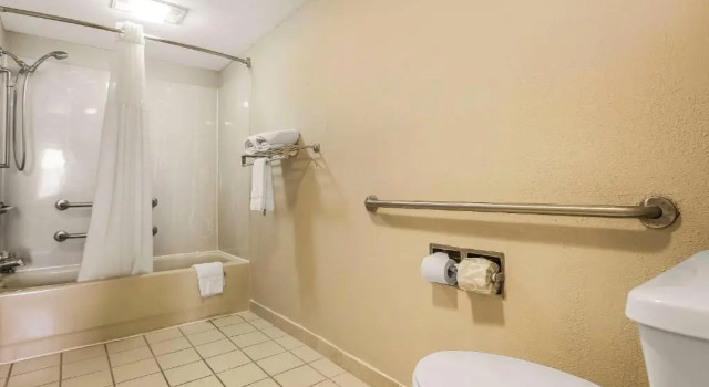 Номер Standard Travelodge by Wyndham North Charleston
