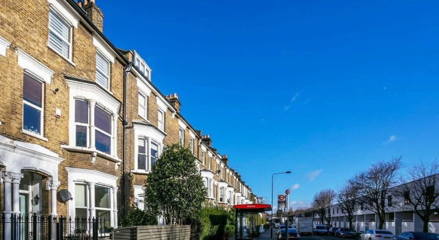 Bright 3 Bedroom Trendy Home by Hampstead, Забронировать Отель Отели Англии 3 звезды, 3*