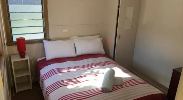 Коттедж Kickback Cottages
