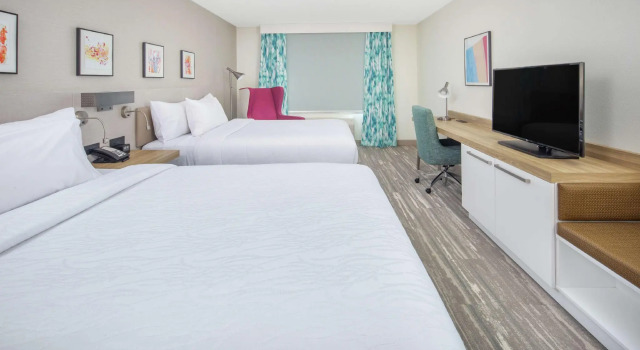 Четырёхместный номер Standard Hilton Garden Inn Surprise Phoenix