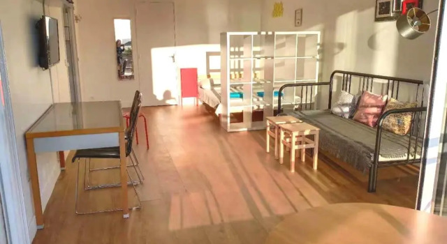 Renovated, 37m², 2 Min Walk Tram, 5 Min la Defense