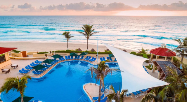 Четырёхместный номер Deluxe oceanfront GR Solaris Cancun & Spa - All Inclusive