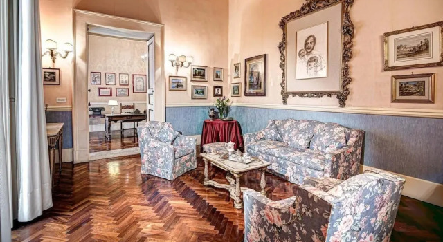 Апартаменты с 3 комнатами с балконом Lady Mary's Tribunali Luxury Suite