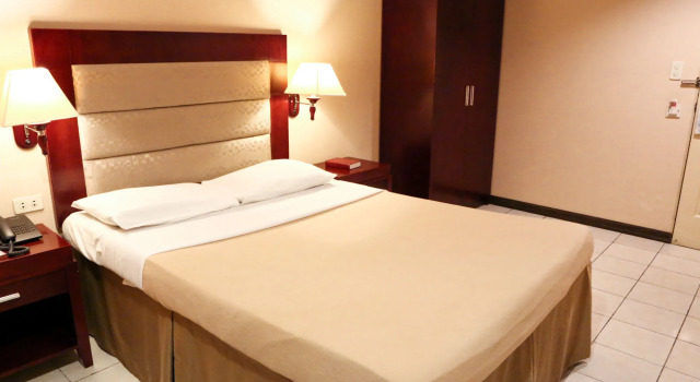 Star Plaza Hotel