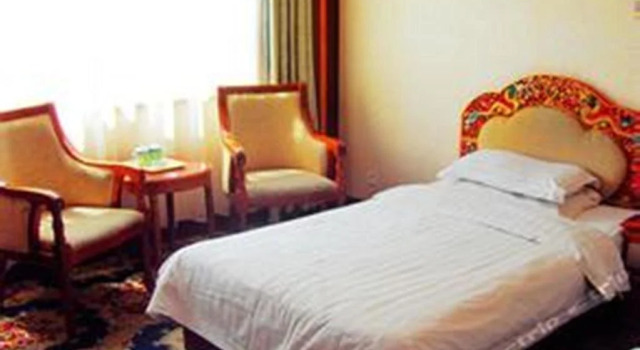 Gama Qumi Hotel, Book Hotel Lhasa Xinjiang, nær Ramoche Temple