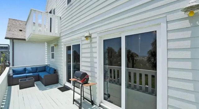 Коттедж Oceanfront in St Aug Beach Patio BBQ Smart TVs