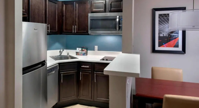 Люкс Residence Inn Bethesda Downtown