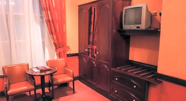 Номер Standard Russell Court Hotel