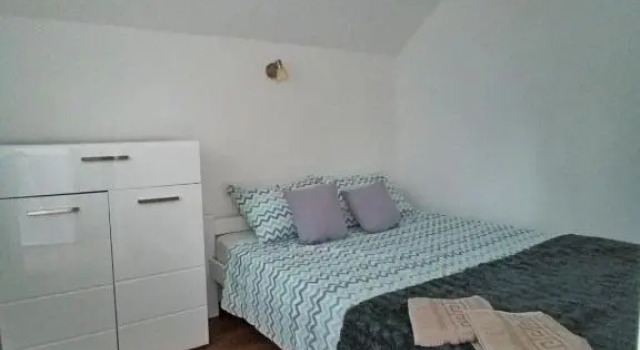 Apartmani Zapis Vrdnik, Забронировать Отель Отели Fuska Gora National Park с парковкой, Парковка
