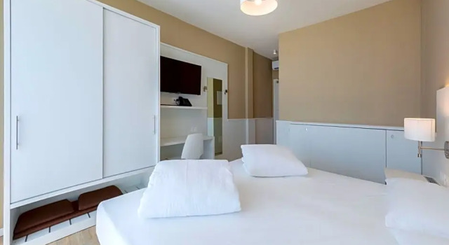 Трёхместный номер Standard с балконом Marina Palace Hotel