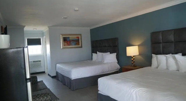 Полулюкс Sunrise Inn