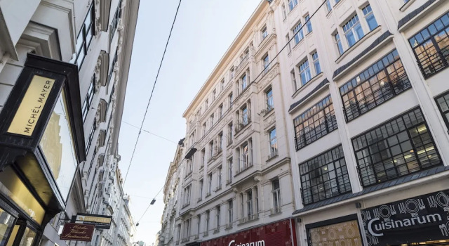 Singerstraße Luxury Apartment