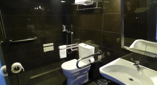 Номер Семейный с частичным видом на море Hotel Oceano