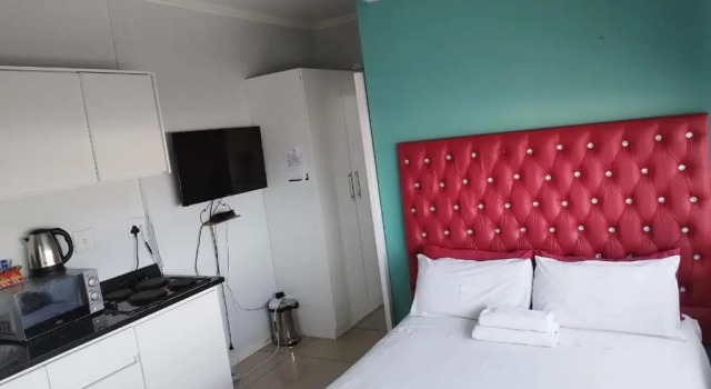 Modern Oxford Street Apartment - 40 CZ KUBS