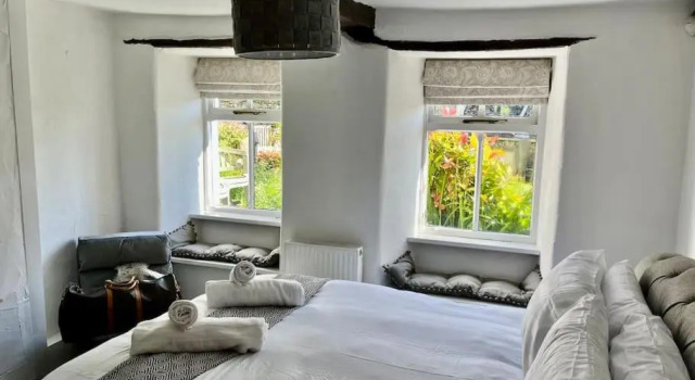 The Old Post Office, Cosy Grade II listed 2 bed apartment Windermere, Varaa Huoneisto Asunnot kohteessa Merseyside, Huoneisto