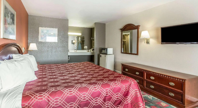 Двухместный номер Standard Econo Lodge Thomaston