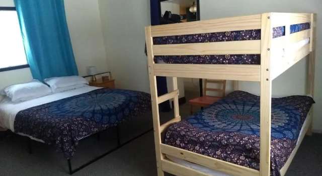 Апартаменты Dwight Riverside Inn