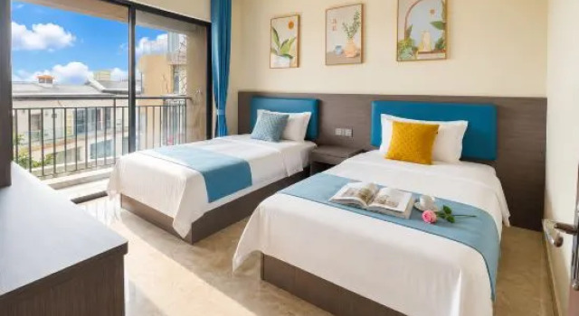 Семейный люкс с 3 комнатами с балконом и с видом на сад Zhuhai Overseas Xuanmuxi Time Homestay