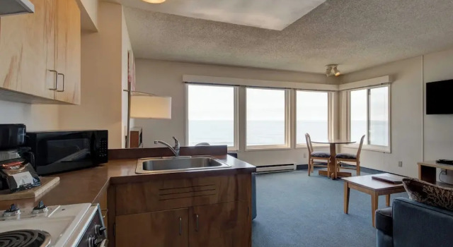 Люкс Ester Lee Oceanview Inn