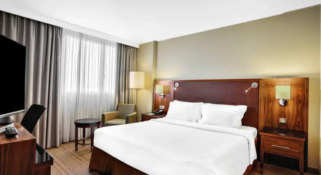 Номер Deluxe Courtyard by Marriott Toulouse Airport