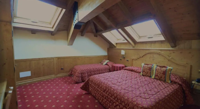 Трёхместный номер Standard Мансарда Albergo Valbella