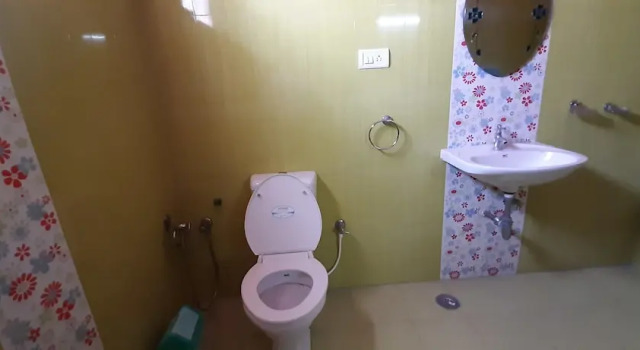 Номер Deluxe Sai Ranga Hotel &  Residency