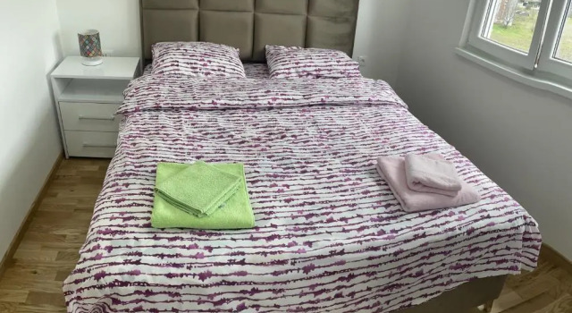 Apartman 21, Book Apartment Hotels in Podgorica County with Parking, Parking