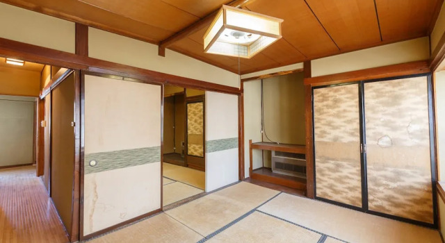Кровать в общем номере (женский номер) Kashiwaya Ryokan Guesthouse&Sharedhouse - Hostel