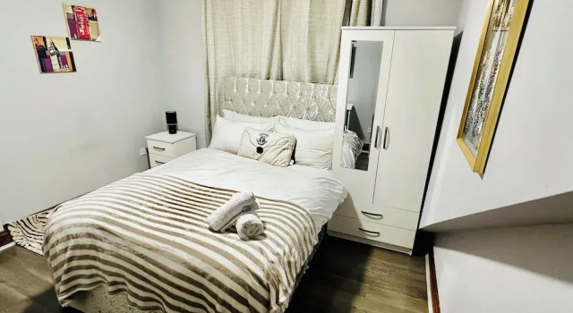 Номер Classic Heathrow roomzzzz BnB