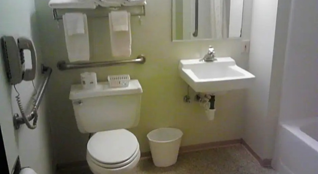 Четырёхместный номер Standard Smart Choice Inn