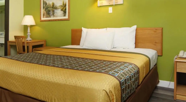Quality One Motel, Buchen Sie Motel Weatherford 