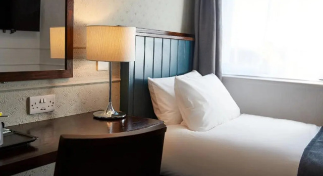 Одноместный номер Standard The Spyglass & Kettle by Greene King Inns