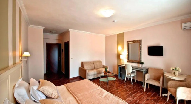 Люкс Deluxe Enastron View Hotel