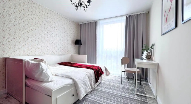 A day at home on 116 Bolshevistskaya Street, Reservar Apartamento Hotéis em Novosibirsk com estacionamento, Estacionamento