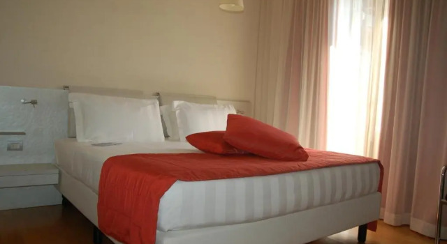 Двухместный номер Superior Hotel Mercure Milano Solari