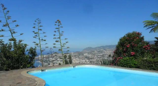 Апартаменты Bay View Apartment