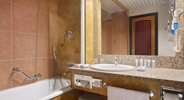 Двухместный номер с балконом Отель Delta Hotels by Marriott Giardini Naxos