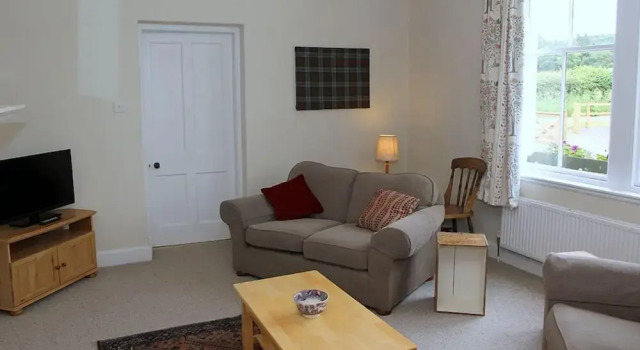 Kirklands Cottages, Забронировать Отель Отели Шотландских границ с парковкой, Парковка