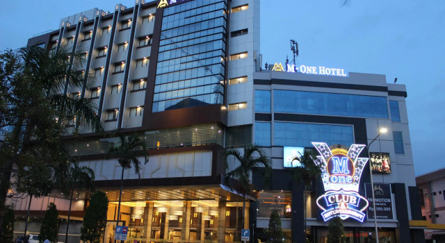 M One Hotel