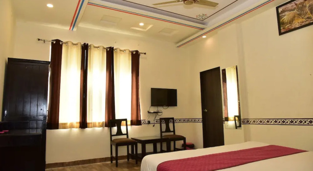 Trinetra Villa Ranthambhore, Rezerwuj Willa Hotele w Rajasthan z parkingiem, Parking