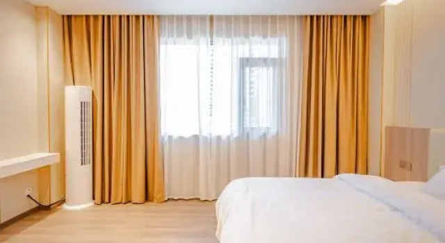 Люкс Deluxe Ledian Hotel (Qijiang Park)