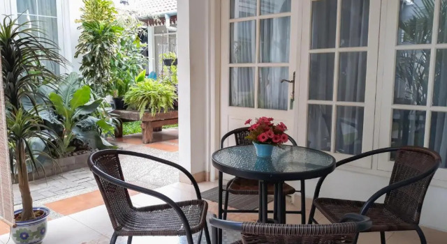 Surokarsan 9 House Yogyakarta, Boek Hotel Mergangsan Timuran