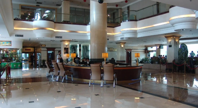 Kunming Golden Spring Hotel, Buchen Sie Hotel Panlong Kunming, in der Nähe von Kongresszentrum Kunming Hall