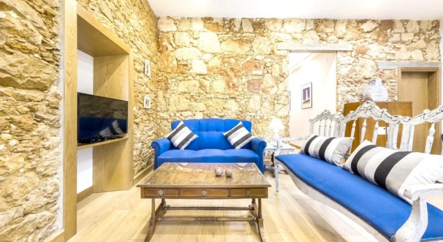 Villa With 2 Bedrooms in Quelfes, With Wonderful sea View, Pool Access, Rezervovat Vila Vily v Quelfes, Vila