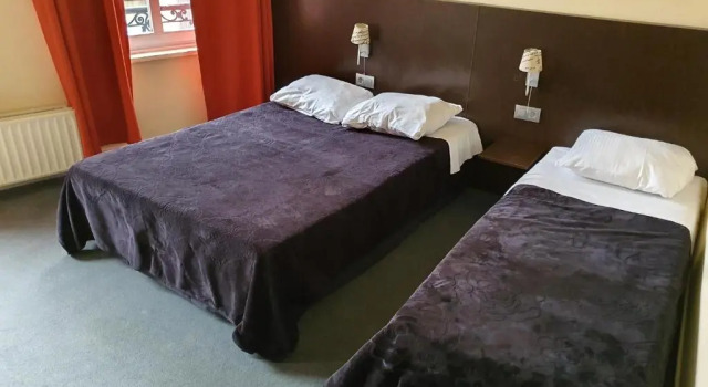 Трёхместный номер Economy Hotel Queen Mary